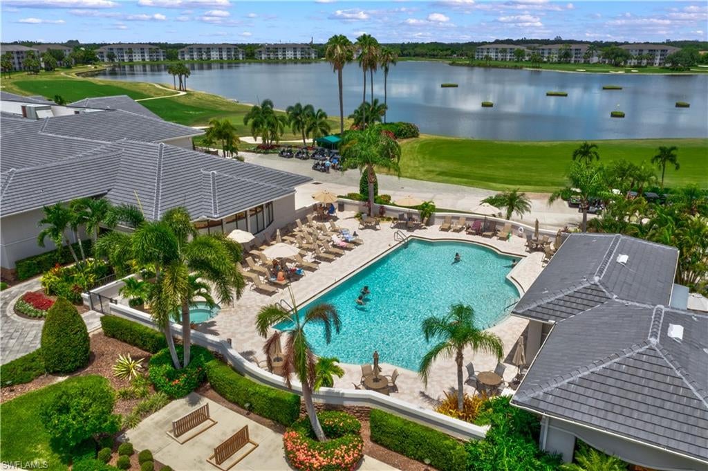 FAIRWAY ISLES - Residential