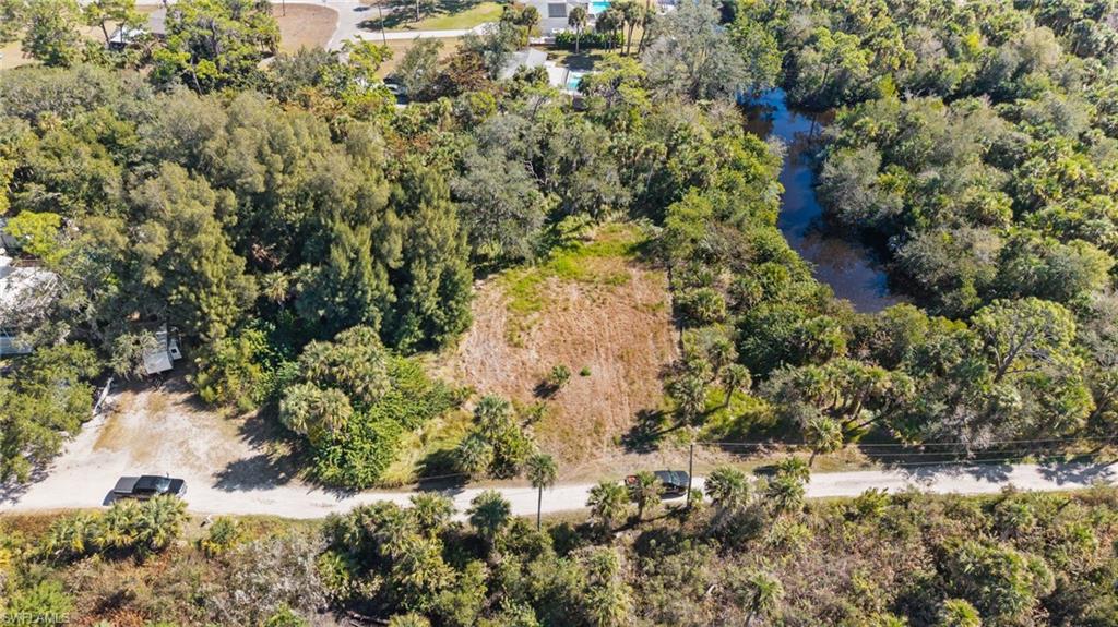 NORTH FORT MYERS - Land