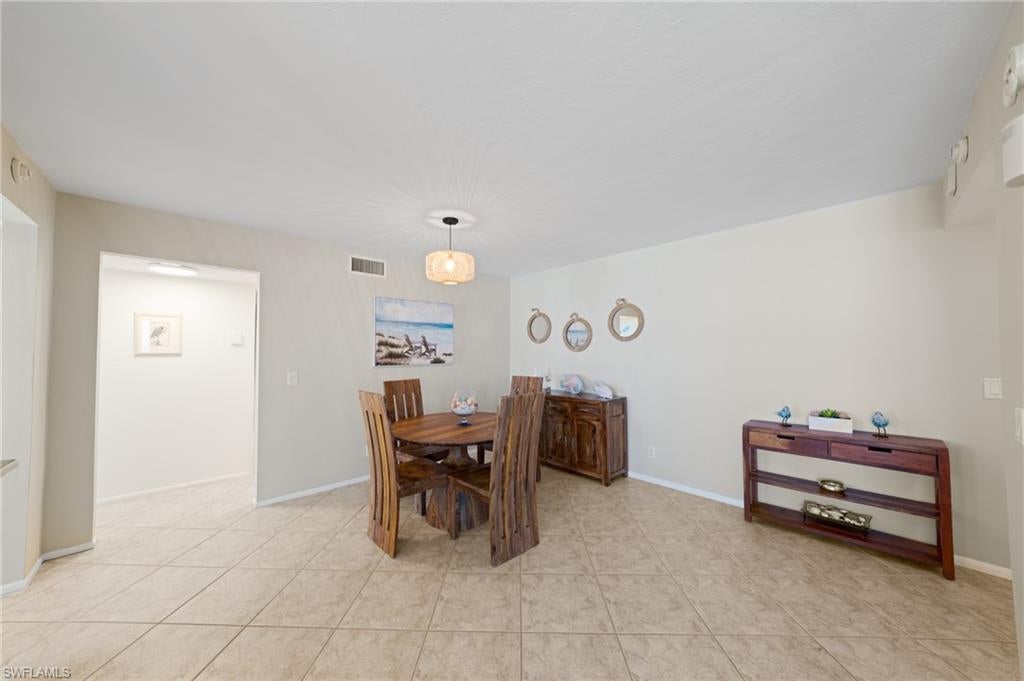 CAPER BEACH CLUB - Residential