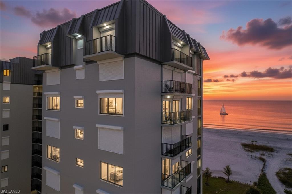 CAPER BEACH CLUB - Residential