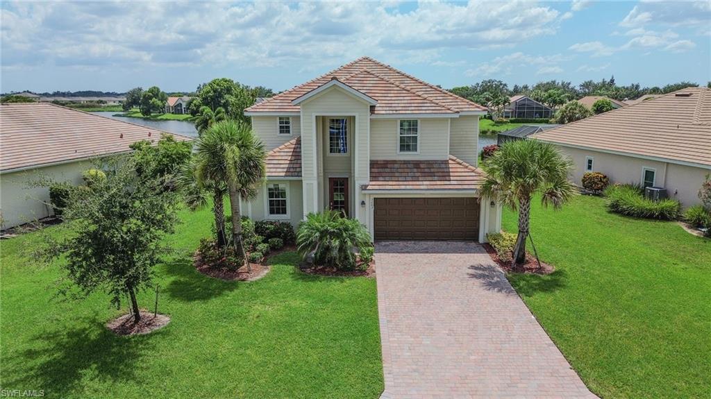 HAMPTON LAKES - Residential