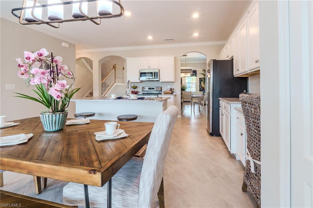 HAMPTON LAKES - Residential