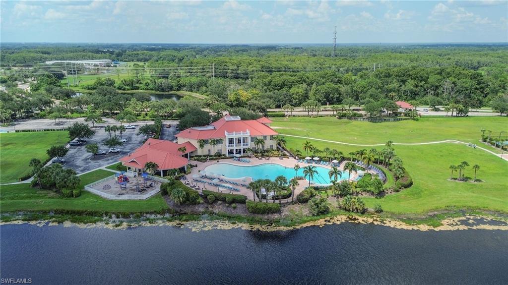 HAMPTON LAKES - Residential