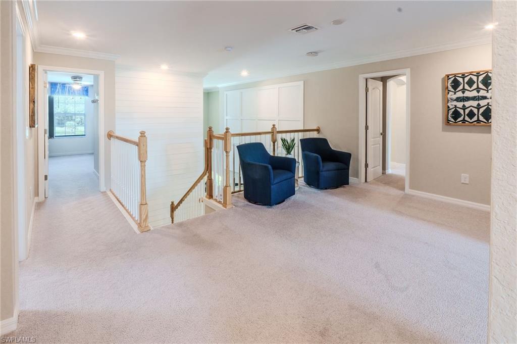HAMPTON LAKES - Residential