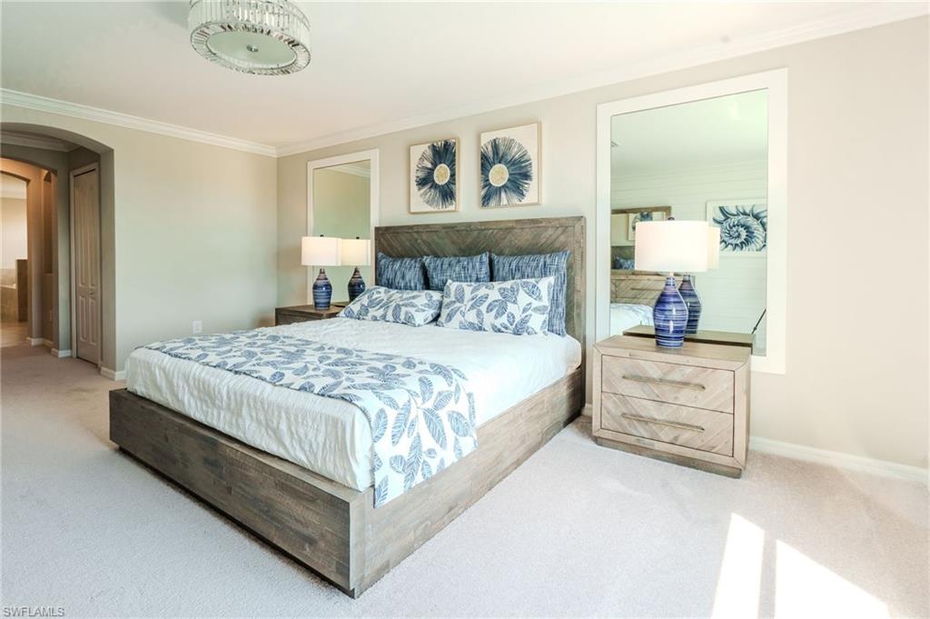 HAMPTON LAKES - Residential