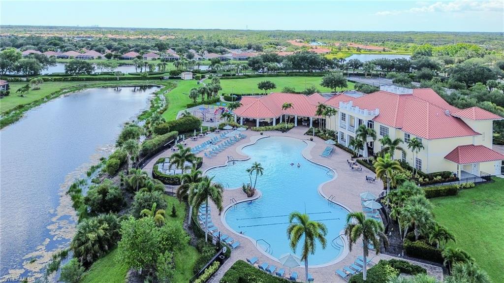 HAMPTON LAKES - Residential