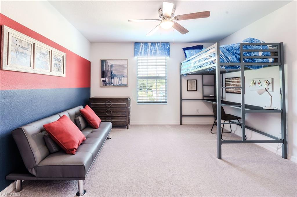 HAMPTON LAKES - Residential