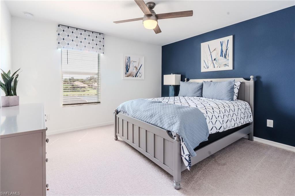 HAMPTON LAKES - Residential