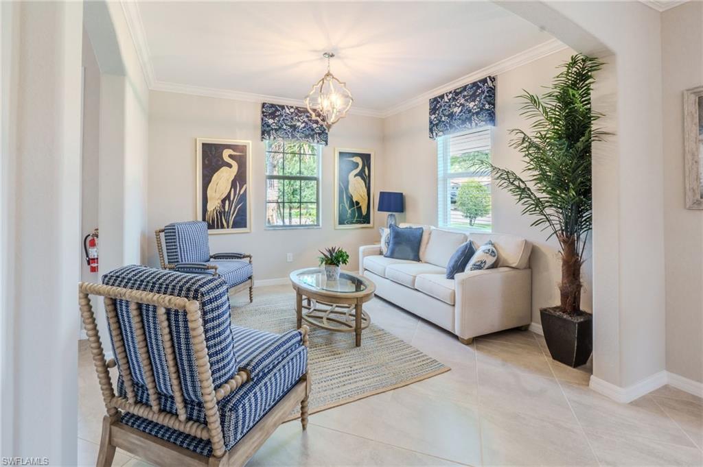 HAMPTON LAKES - Residential