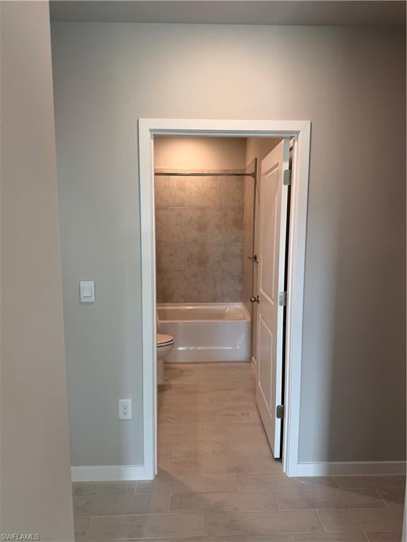 FORT MYERS HOUSE & HOME CENTER - Residential Lease