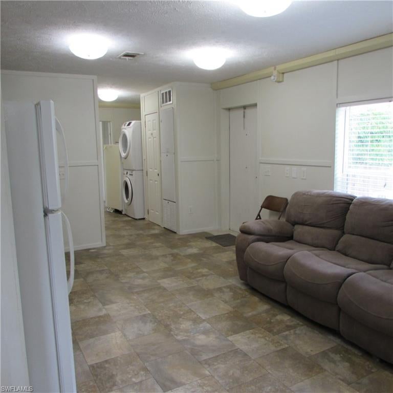 PINE ISLAND CENTER - Residential
