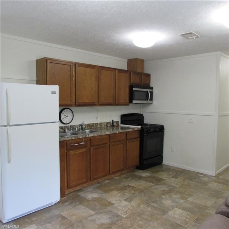 PINE ISLAND CENTER - Residential