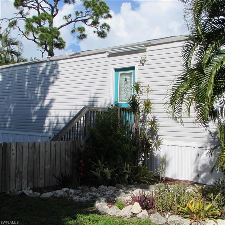 PINE ISLAND CENTER - Residential