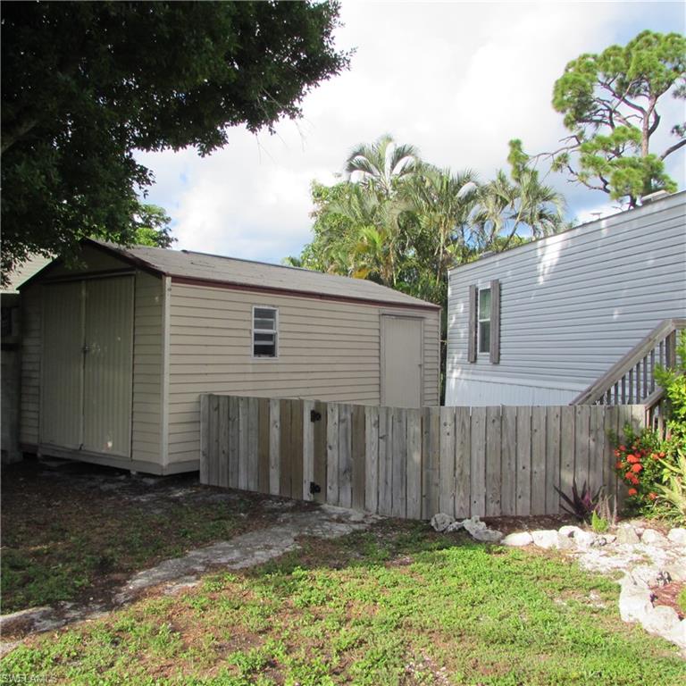 PINE ISLAND CENTER - Residential