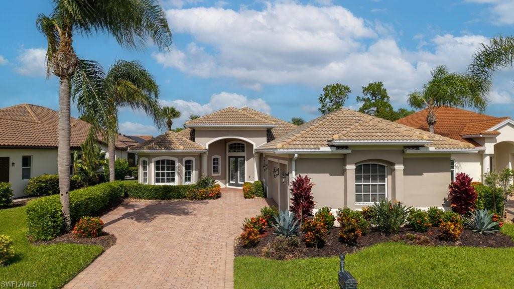 VILLA GRANDE - Residential