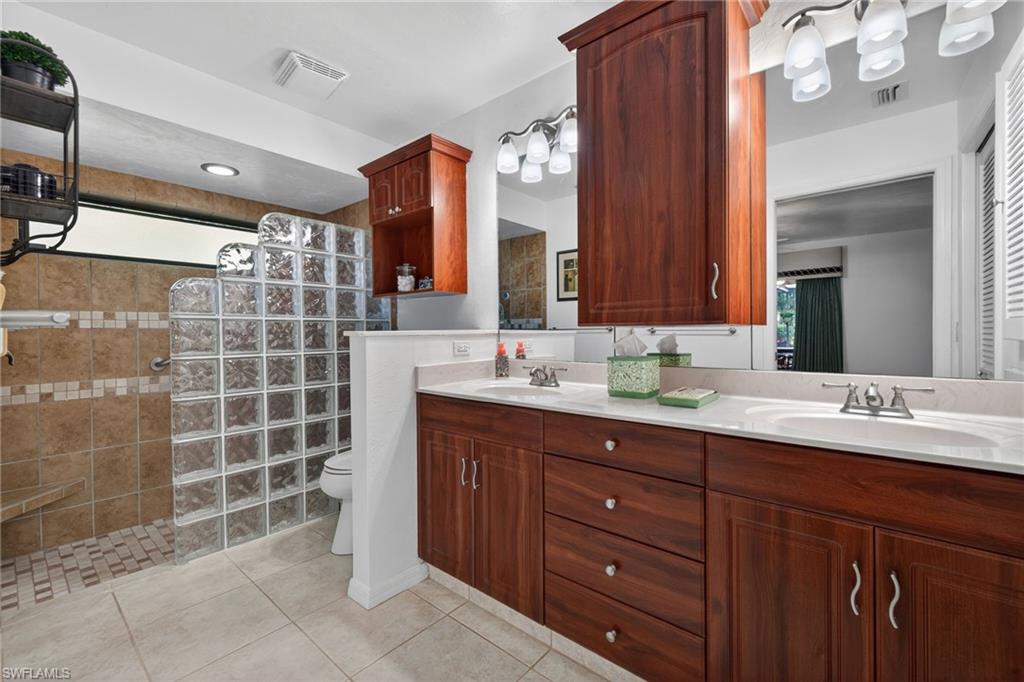 WYLDEWOOD LAKES CONDO - Residential