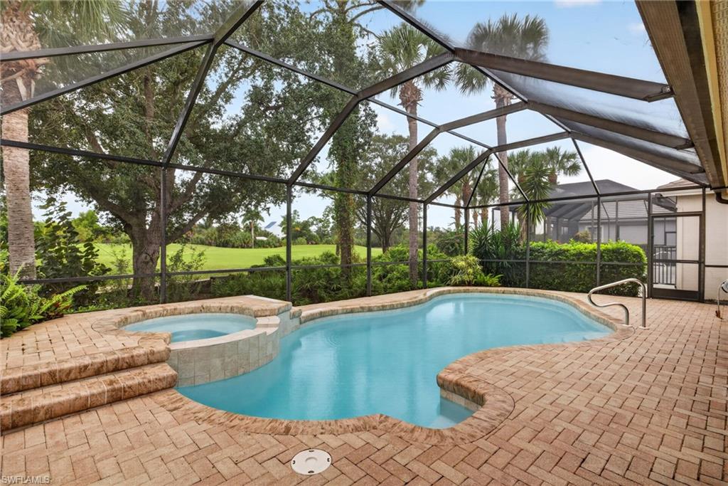 CROWN COLONY - Residential