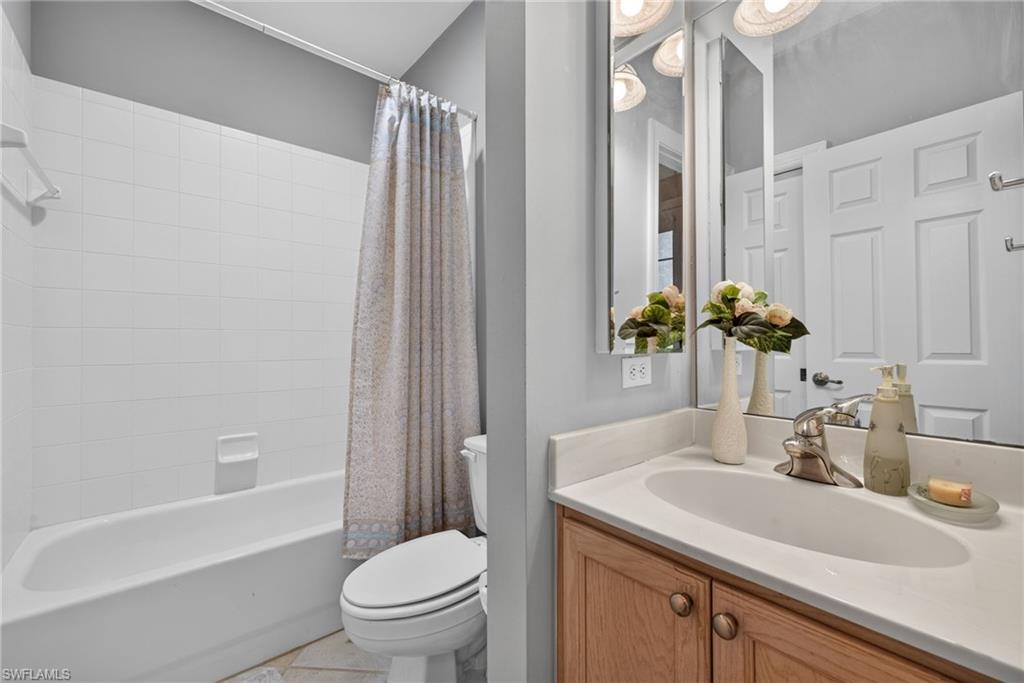 CROWN COLONY - Residential