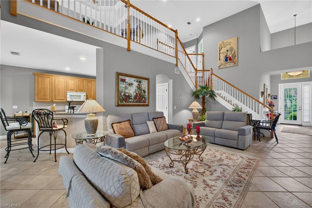 CROWN COLONY - Residential