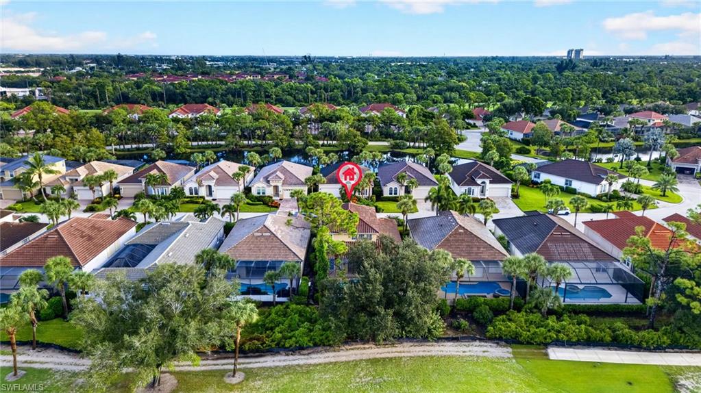 CROWN COLONY - Residential