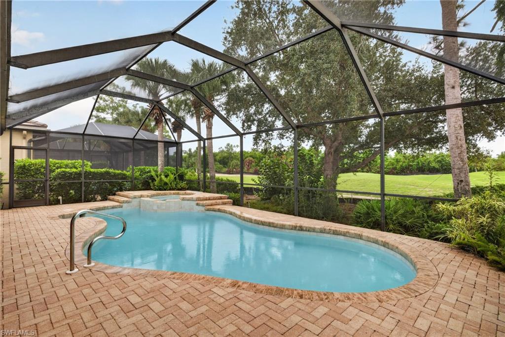 CROWN COLONY - Residential