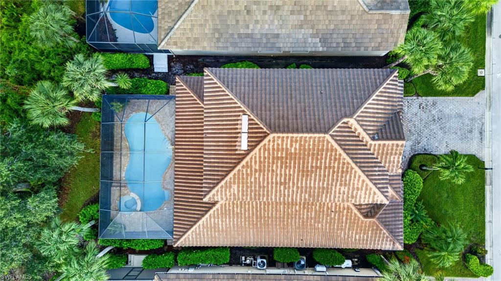 CROWN COLONY - Residential