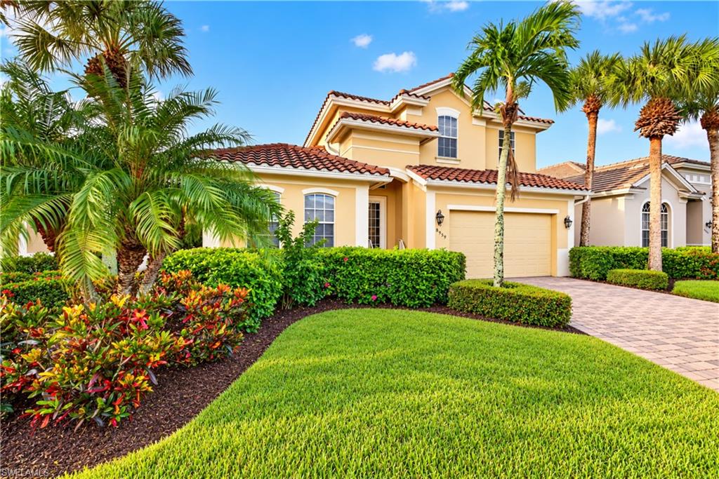 CROWN COLONY - Residential