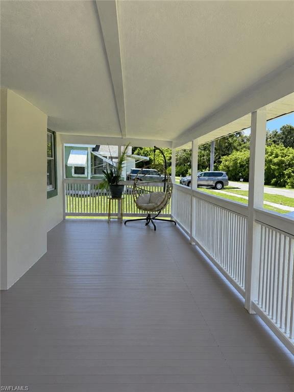 HENDRY ESTATES - Residential