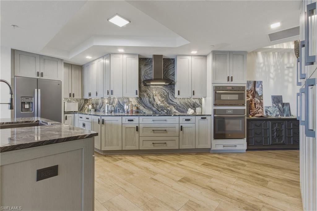 RIVIERA - Residential Lease