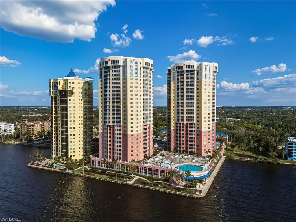 RIVIERA - Residential Lease