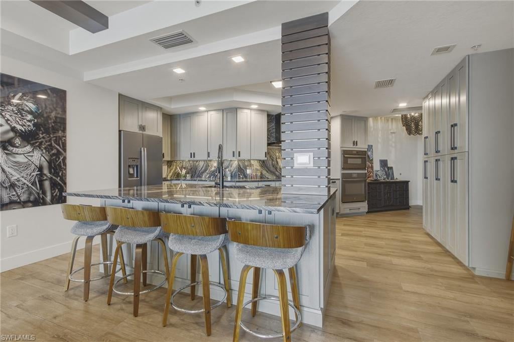 RIVIERA - Residential Lease