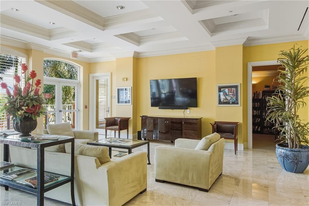 RIVIERA - Residential Lease