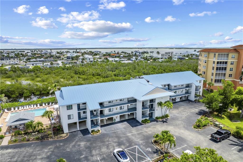 ADMIRALS BAY - Residential