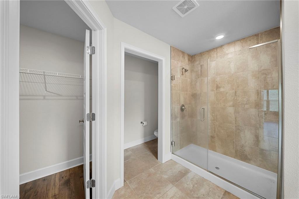 GREENBRIAR - Residential Lease