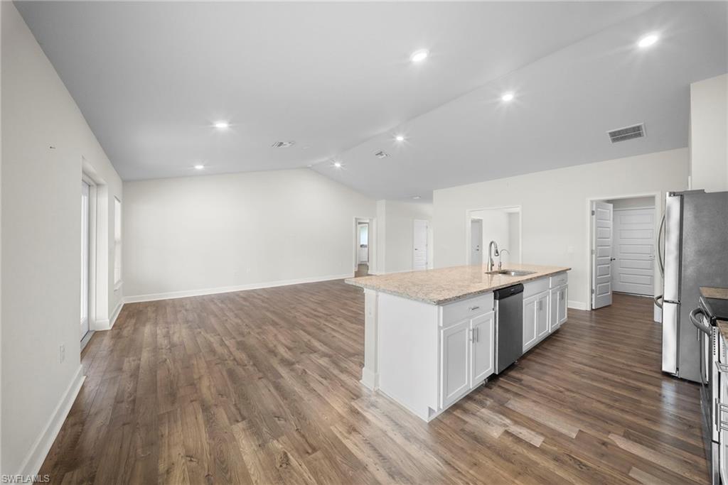 GREENBRIAR - Residential Lease