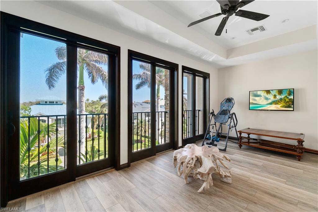 SOUTHPORT ON THE BAY - Residential