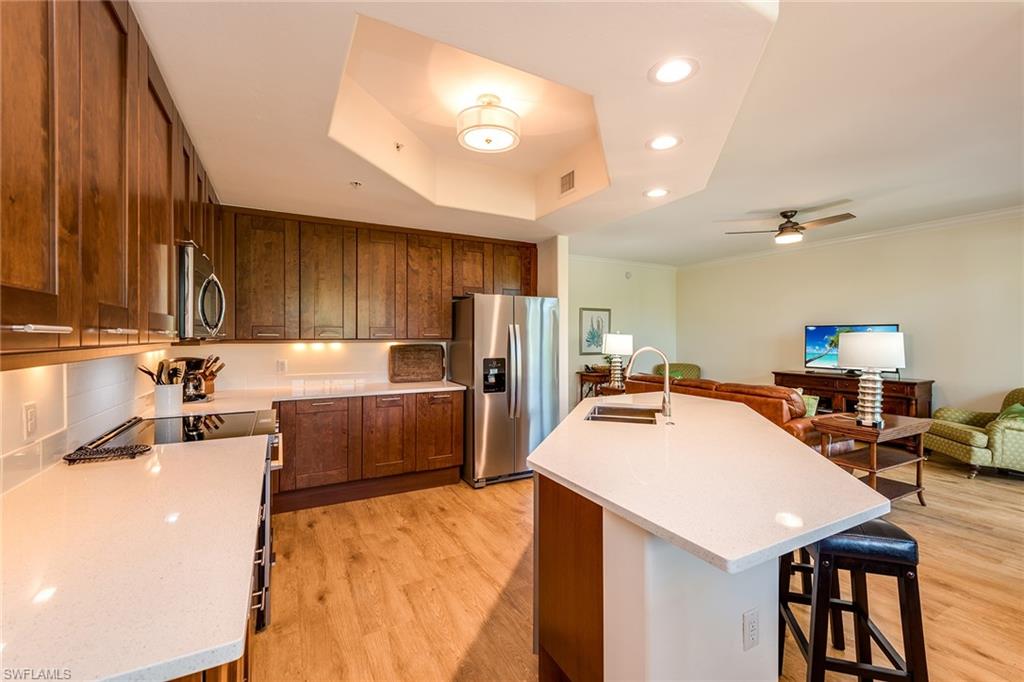 NAPLES BAY RESORT - Residential