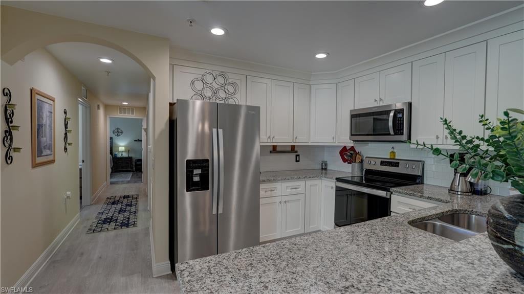 ISLES OF PORTO VISTA - Residential