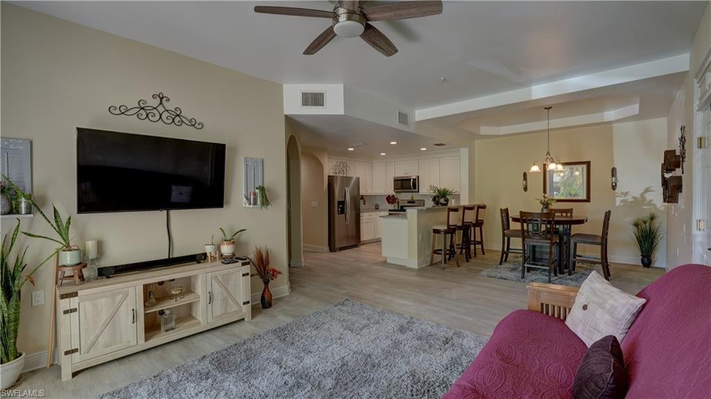 ISLES OF PORTO VISTA - Residential