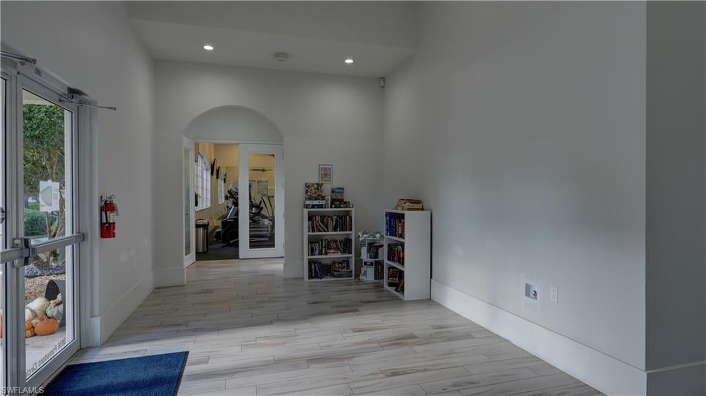 ISLES OF PORTO VISTA - Residential