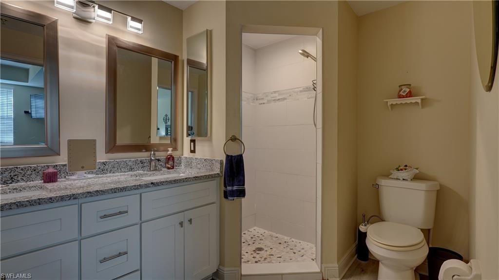 ISLES OF PORTO VISTA - Residential
