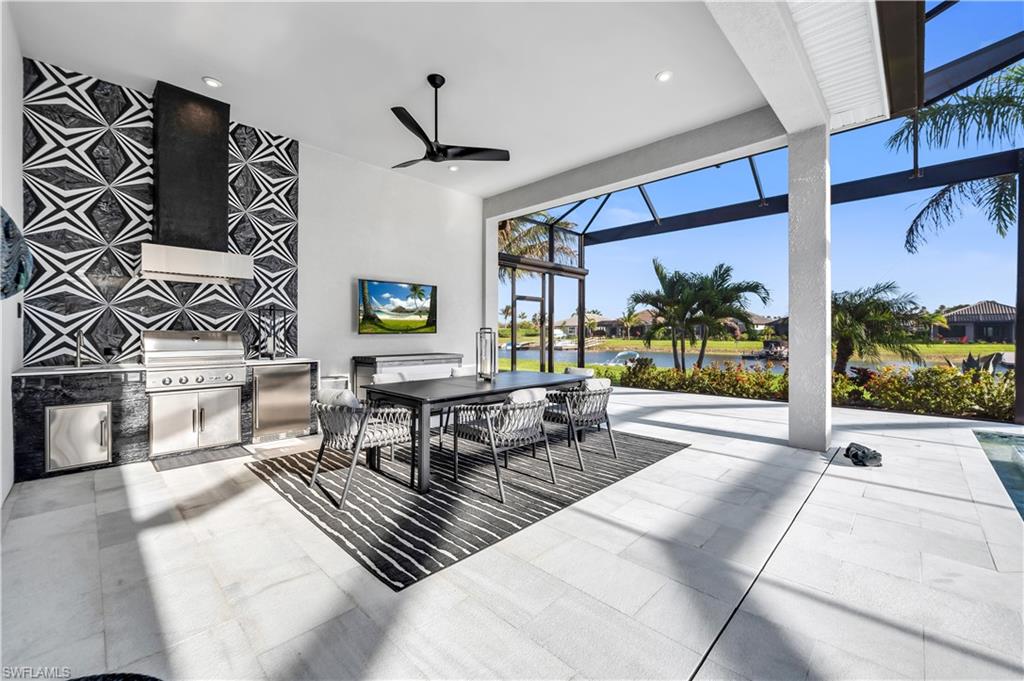 ESPLANADE LAKE CLUB - Residential