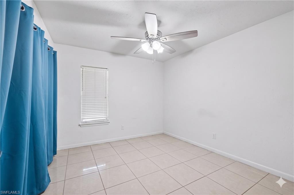 ROYAL WOODS - Residential