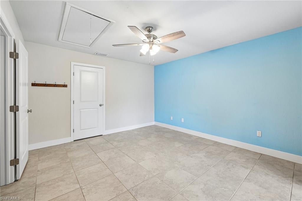 ROYAL WOODS - Residential
