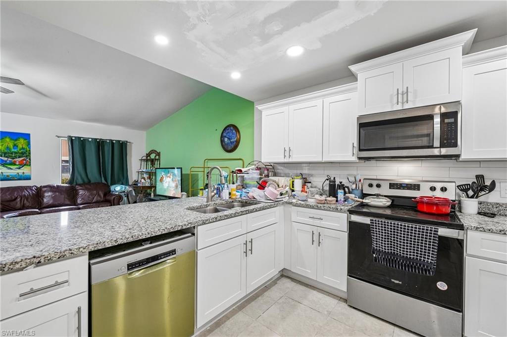 ROYAL WOODS - Residential