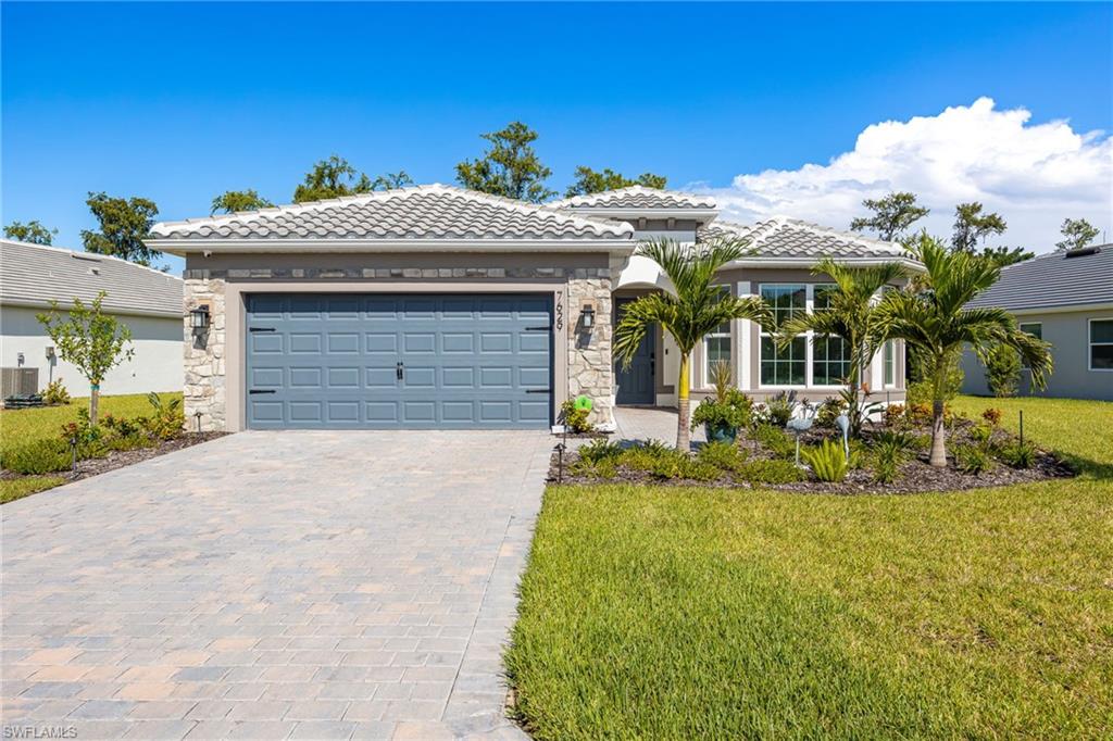 DEL WEBB OAK CREEK - Residential