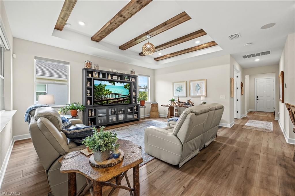 DEL WEBB OAK CREEK - Residential
