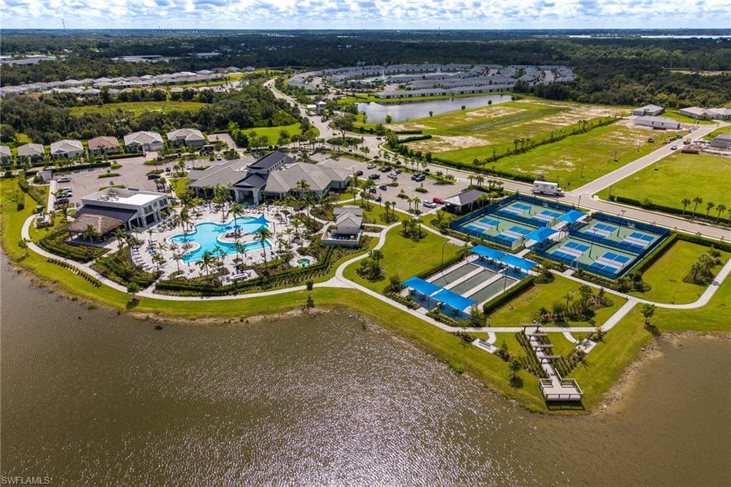 DEL WEBB OAK CREEK - Residential