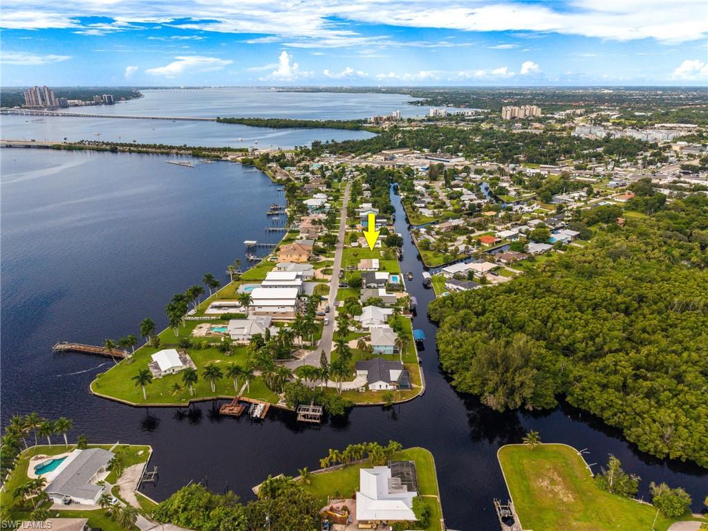 NORTH FORT MYERS - Land