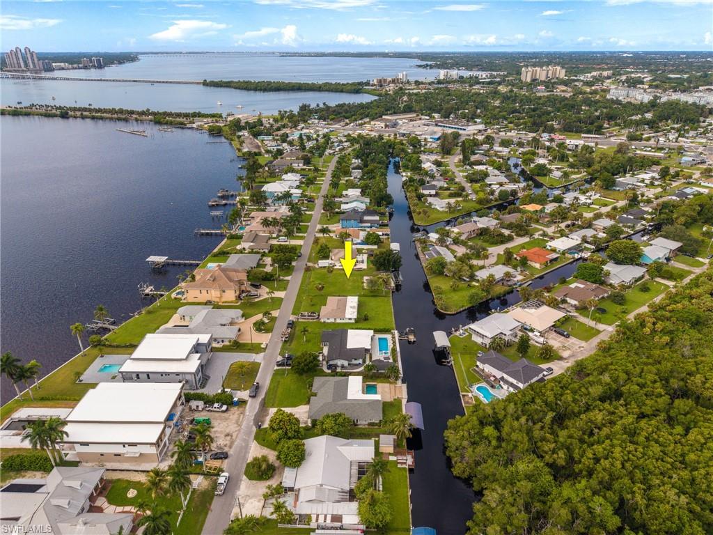 NORTH FORT MYERS - Land